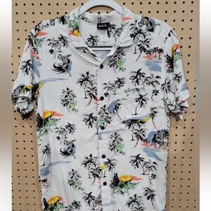 DC Comics Men's Palm Tree Print Shirt - White, Black, Yellow